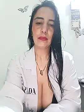 Snapshot of christine-x chatting on October 31, 2025, 11:22 am christine-x online show from October 31, 2025, 11:22 am