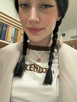 Melissa crazy online show from April 23, 2026, 4:53 pm