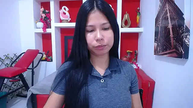 Snapshot of Letty_Plugxo chatting on October 17, 2025, 12:19 pm Letty Plugxo online show from October 17, 2025, 12:19 pm