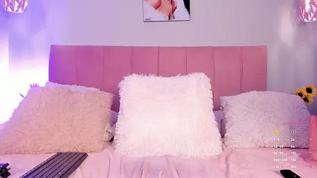 ScarletGV online show from October 29, 2025, 5:47 pm