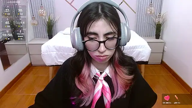 Snapshot of LenaRoses chatting on September 18, 2025, 9:17 pm LenaRoses online show from September 18, 2025, 9:17 pm