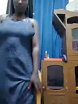hotpussy-11 online show from December 7, 2024, 7:10 pm