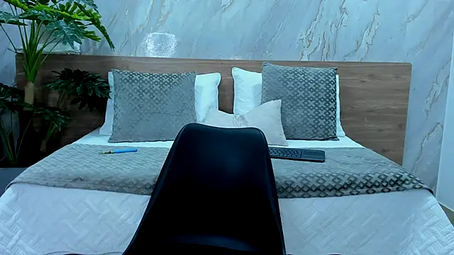 alice greco online show from November 27, 2025, 3:41 am