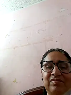  candi online show from January 27, 2025, 7:13 pm