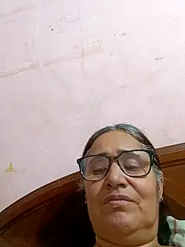  candi online show from February 20, 2025, 2:18 am