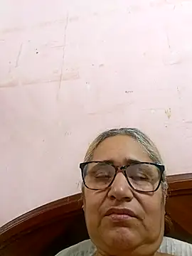 Snapshot of _candi chatting on October 26, 2025, 11:49 am candi online show from October 26, 2025, 11:49 am