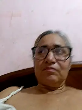 Snapshot of _candi chatting on October 31, 2025, 4:35 am candi online show from October 31, 2025, 4:35 am