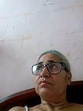  candi online show from November 11, 2025, 1:22 pm