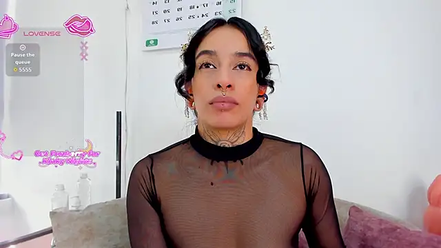 Snapshot of quimeralady chatting on February 18, 2026, 6:26 pm quimeralady online show from February 18, 2026, 6:26 pm