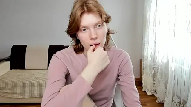 Snapshot of StellaDavis chatting on April 21, 2026, 10:43 am StellaDavis online show from April 21, 2026, 10:43 am