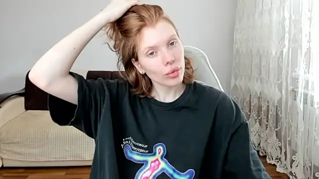 Snapshot of StellaDavis chatting on April 27, 2026, 11:08 am StellaDavis online show from April 27, 2026, 11:08 am