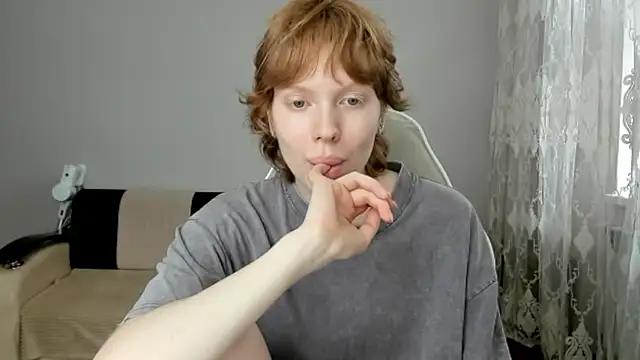 Snapshot of StellaDavis chatting on June 22, 2026, 10:23 am StellaDavis online show from June 22, 2026, 10:23 am