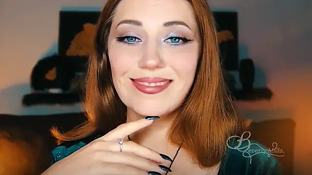 Snapshot of MissBeverlyMills chatting on September 24, 2025, 7:39 pm MissBeverlyMills online show from September 24, 2025, 7:39 pm