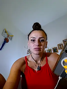 dolcevita002 online show from July 2, 2026, 8:31 am