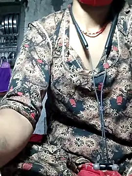 Snapshot of Anushka_Ji chatting on July 4, 2026, 3:35 am Anushka Ji online show from July 4, 2026, 3:35 am