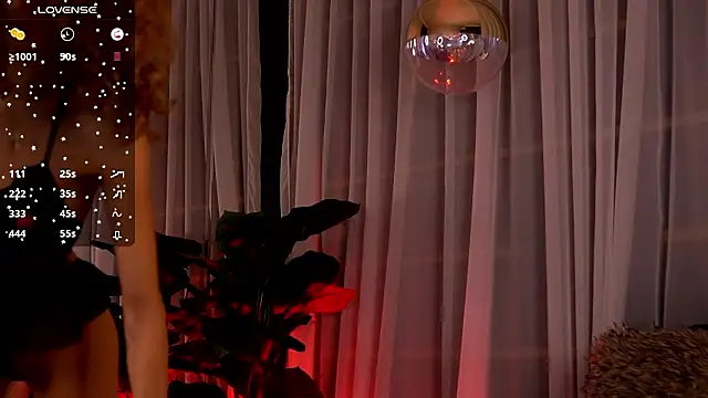 Snapshot of CynthiaWest chatting on February 9, 2026, 4:27 am CynthiaWest online show from February 9, 2026, 4:27 am