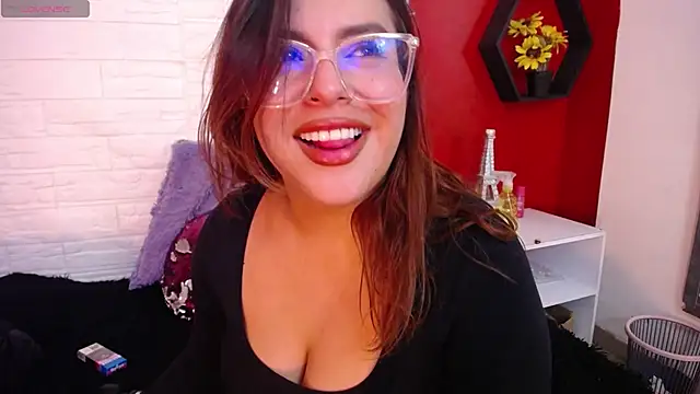 Snapshot of _poison_sweet chatting on October 7, 2025, 7:00 pm  poison sweet online show from October 7, 2025, 7:00 pm