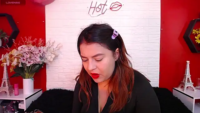 Snapshot of _poison_sweet chatting on October 14, 2025, 4:19 pm  poison sweet online show from October 14, 2025, 4:19 pm