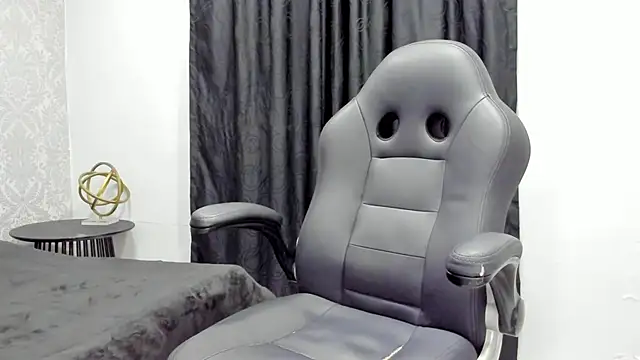 andrew rose  online show from January 7, 2025, 5:31 pm