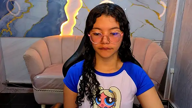 victoria castillo b online show from May 7, 2026, 1:05 pm