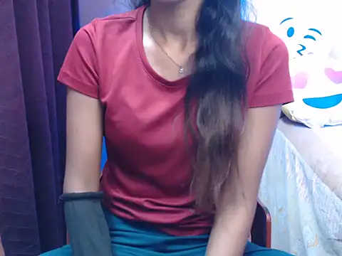 Angel kiyara online show from October 11, 2025, 9:08 am