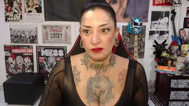 Rollyderolandia666 online show from September 18, 2025, 10:01 pm