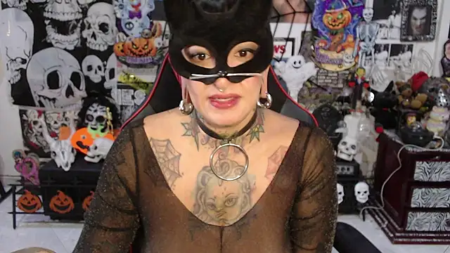 Rollyderolandia666 online show from October 28, 2025, 8:55 pm