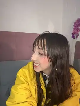 v1cky  online show from May 15, 2026, 1:23 am