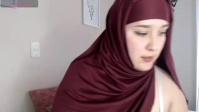 Dalila bashar online show from February 2, 2026, 6:28 pm