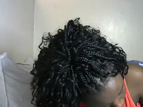 Snapshot of Novah_ chatting on October 13, 2025, 2:06 pm Novah online show from October 13, 2025, 2:06 pm