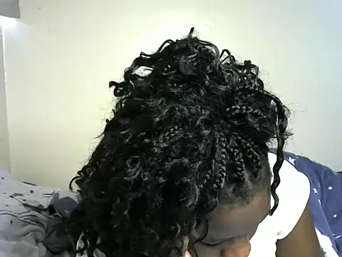 Snapshot of Novah_ chatting on October 23, 2025, 7:40 am Novah online show from October 23, 2025, 7:40 am