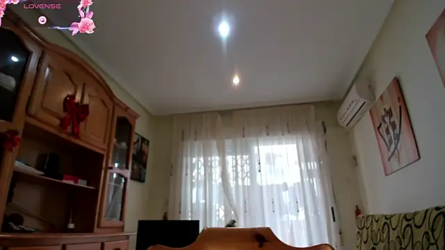 bella apont online show from January 28, 2025, 10:23 am