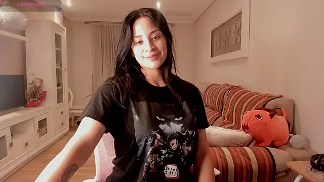 bella apont online show from October 17, 2025, 10:34 pm