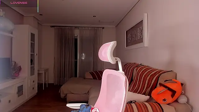 bella apont online show from November 5, 2025, 10:43 pm