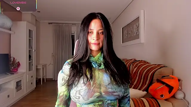 bella apont online show from November 6, 2025, 9:48 pm