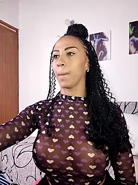 Snapshot of Charlotte_Bayron chatting on October 2, 2025, 11:56 pm Charlotte Bayron online show from October 2, 2025, 11:56 pm