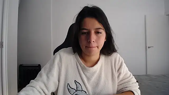 Contantin helena online show from November 28, 2025, 11:57 am