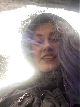Erotic Synth Goddess online show from April 30, 2026, 12:22 pm