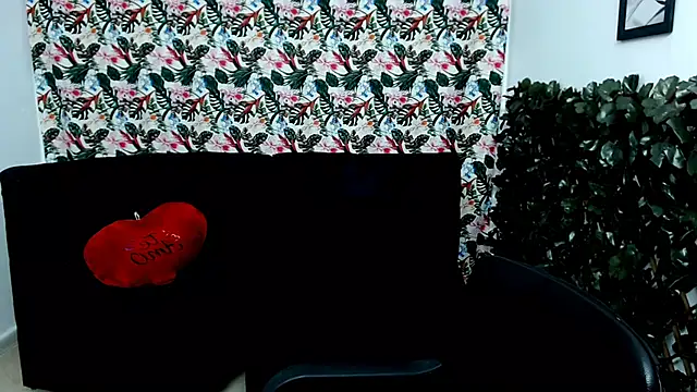 Wendy Hot  online show from March 5, 2025, 3:51 am