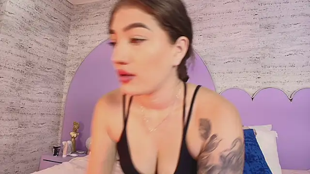 Giaa Ross online show from May 16, 2026, 9:17 am