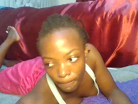 HOTBABE19 online show from October 29, 2025, 12:40 pm