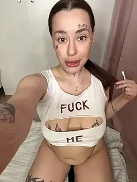 Snapshot of fuckdoll_18 chatting on October 2, 2025, 7:59 am fuckdoll 18 online show from October 2, 2025, 7:59 am