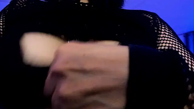 Snapshot of Acid666_alice chatting on December 18, 2024, 2:32 am Acid666 alice online show from December 18, 2024, 2:32 am