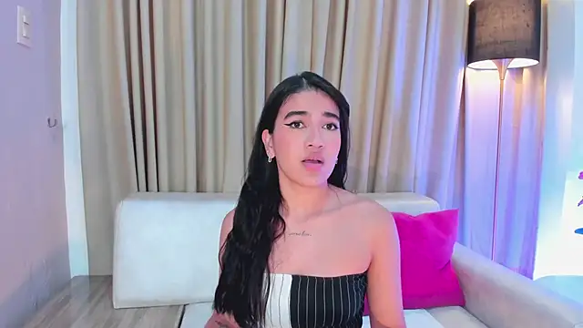 LeaahCarter online show from December 28, 2024, 5:57 pm