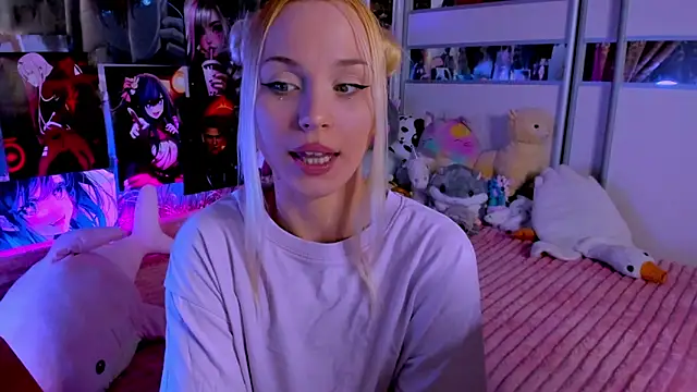 Cute  Pony online show from April 23, 2026, 8:55 pm