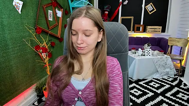 MayaSinabon online show from December 11, 2024, 7:09 am