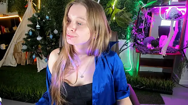 MayaSinabon online show from December 17, 2024, 3:17 pm