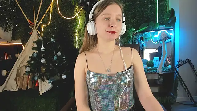 MayaSinabon online show from December 24, 2024, 12:22 pm