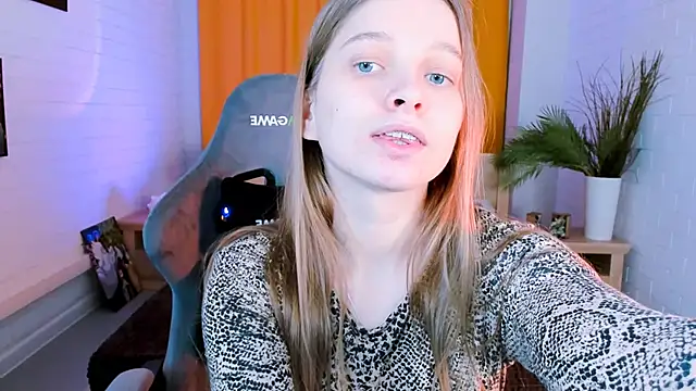 MayaSinabon online show from January 26, 2025, 3:14 pm