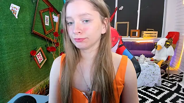 MayaSinabon online show from February 12, 2025, 3:16 pm